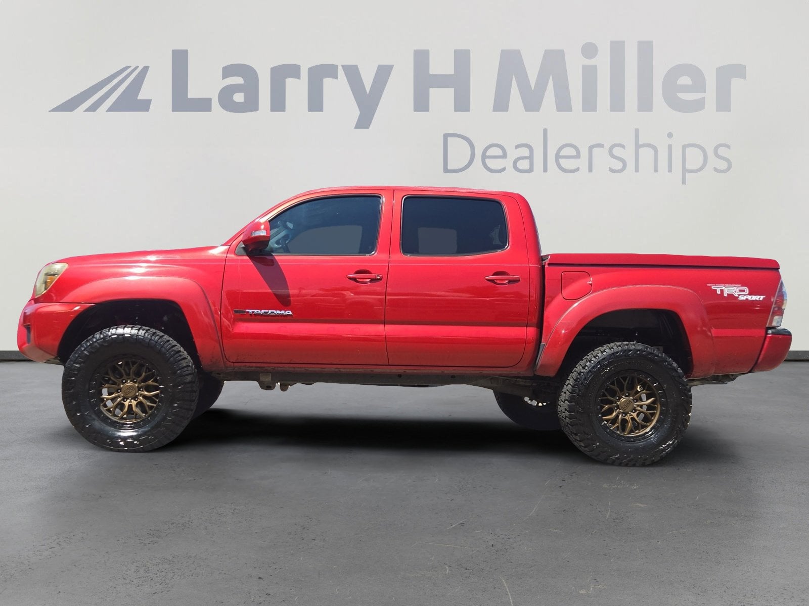 Used 2013 Toyota Tacoma Base with VIN 3TMLU4EN2DM105638 for sale in Albuquerque, NM