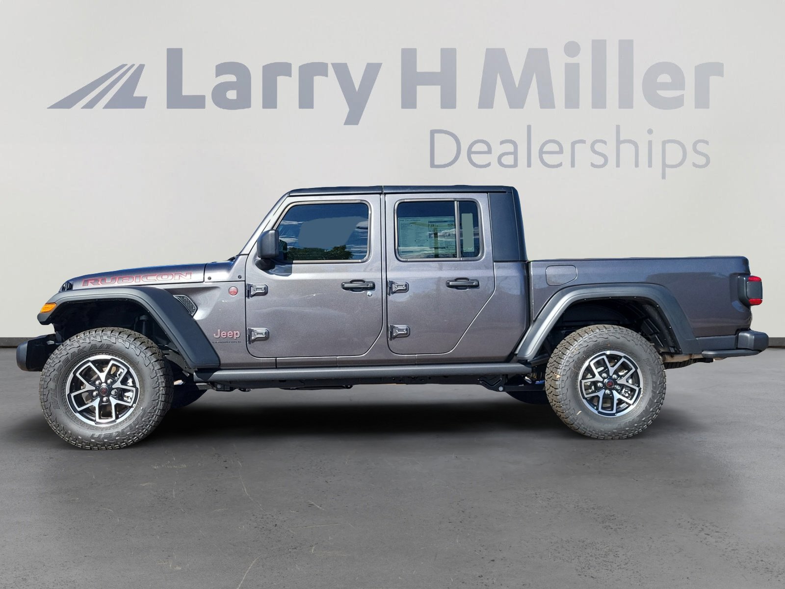 2025 Jeep Gladiator Rubicon photo 2