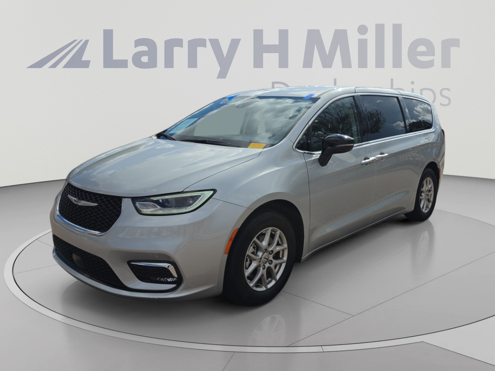 Used 2024 Chrysler Pacifica Touring L Van Passenger Van Albuquerque, NM