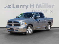 2022 Ram 1500 Classic SLT Truck Crew Cab