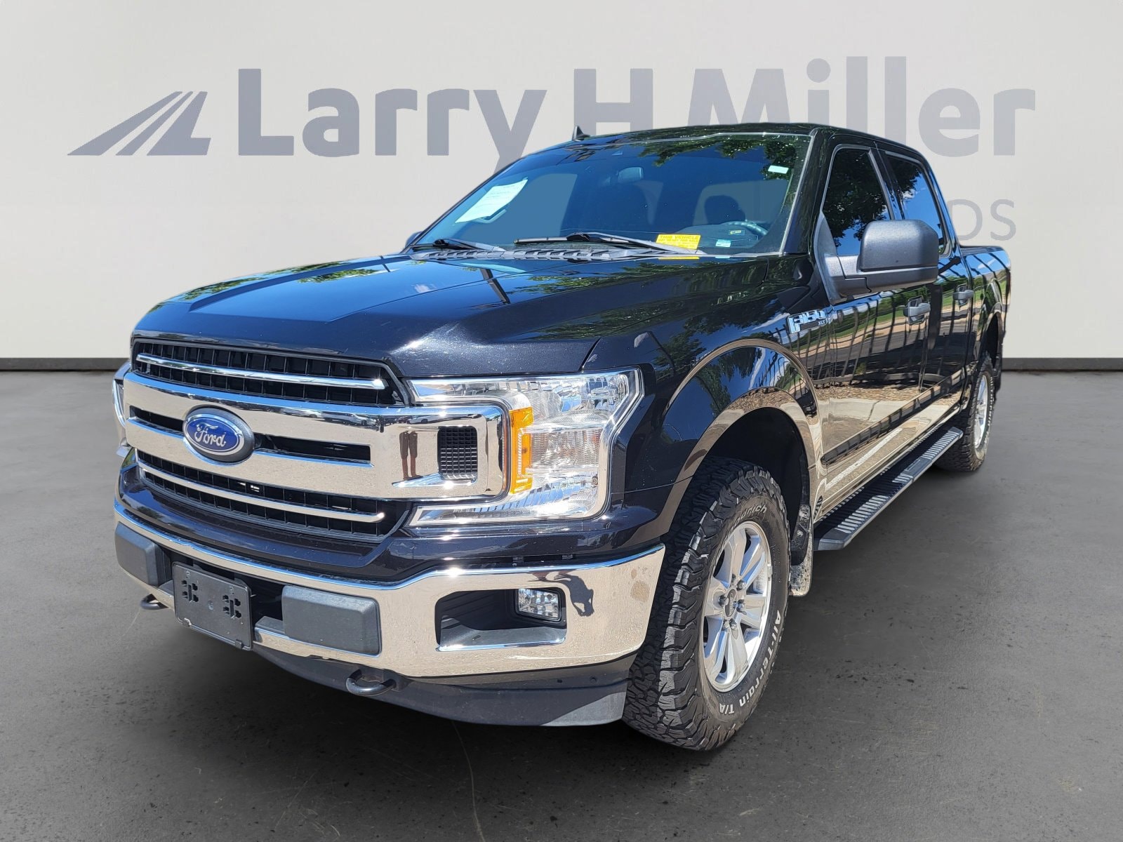 2020 Ford F-150 XLT 4x4 SuperCrew 145 in's photo