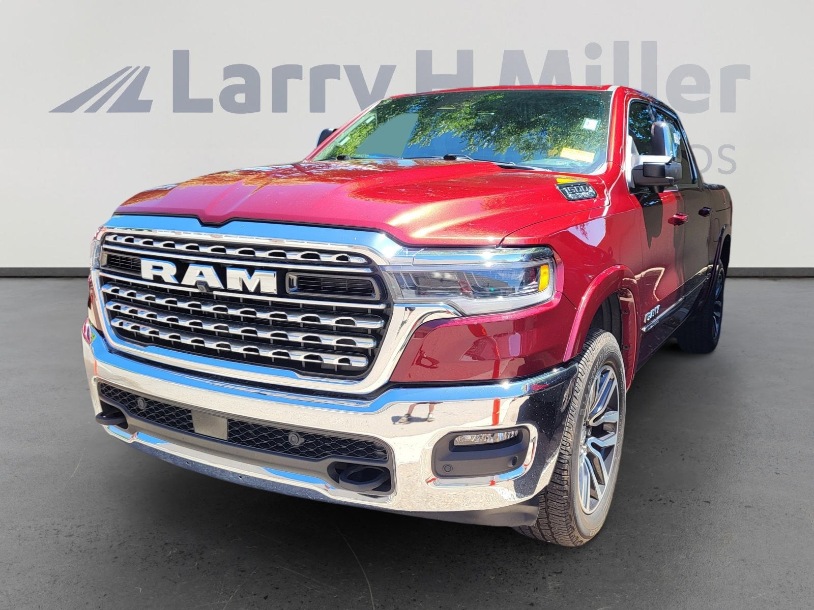 2025 RAM 1500 Limited 4x4 Crew Cab 5'7's photo