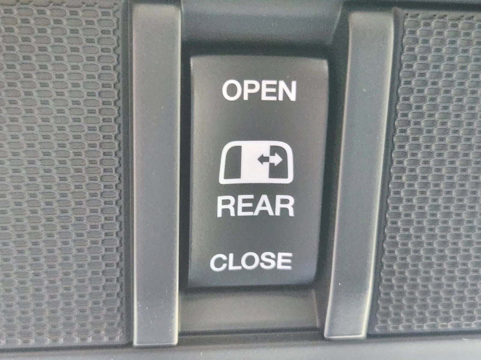 2025 RAM 2500 Tradesman - Photo 25