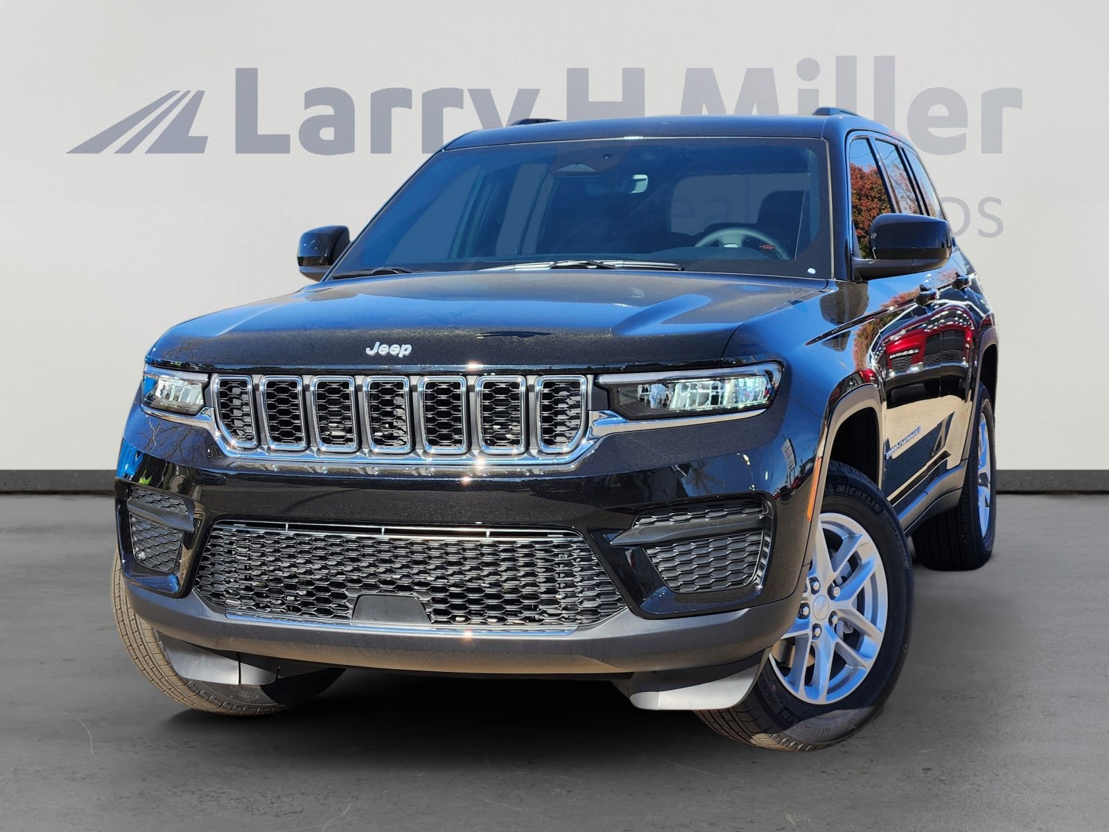 2025 Jeep Grand Cherokee Laredo's photo