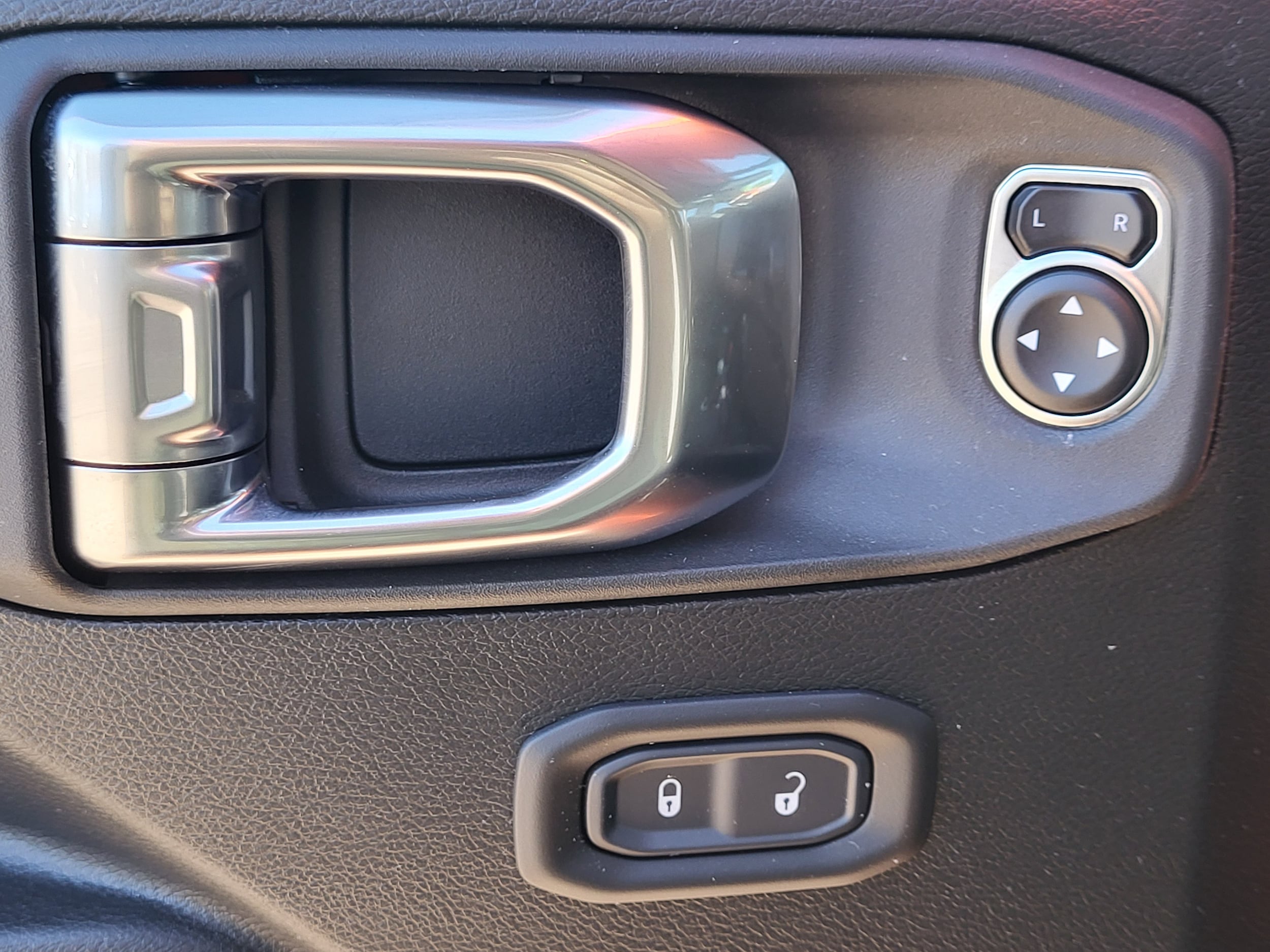 2025 Jeep Wrangler 4-Door Sport S - Photo 14