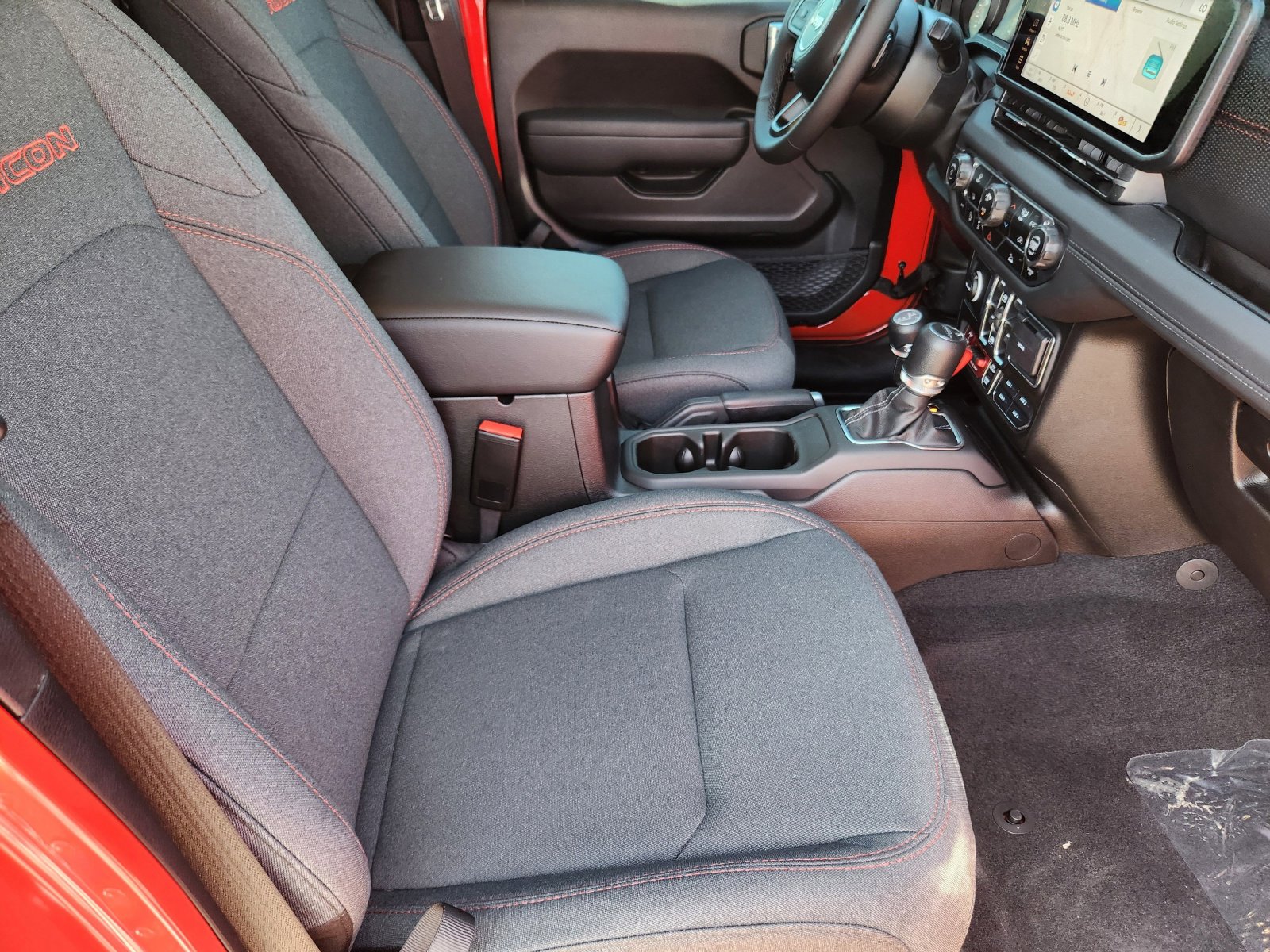 2025 Jeep Gladiator Rubicon - Photo 28