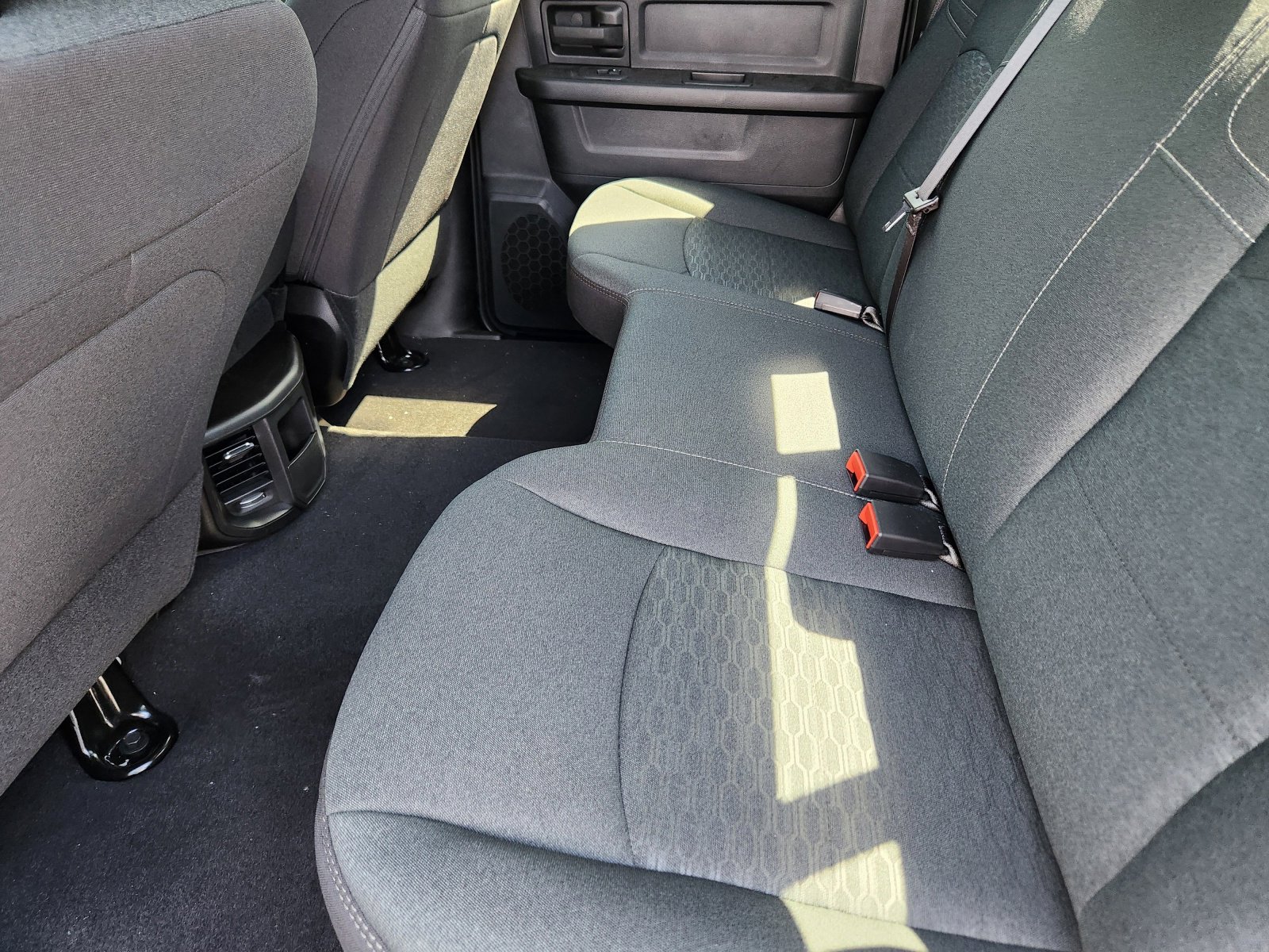 2025 RAM 2500 Tradesman - Photo 25