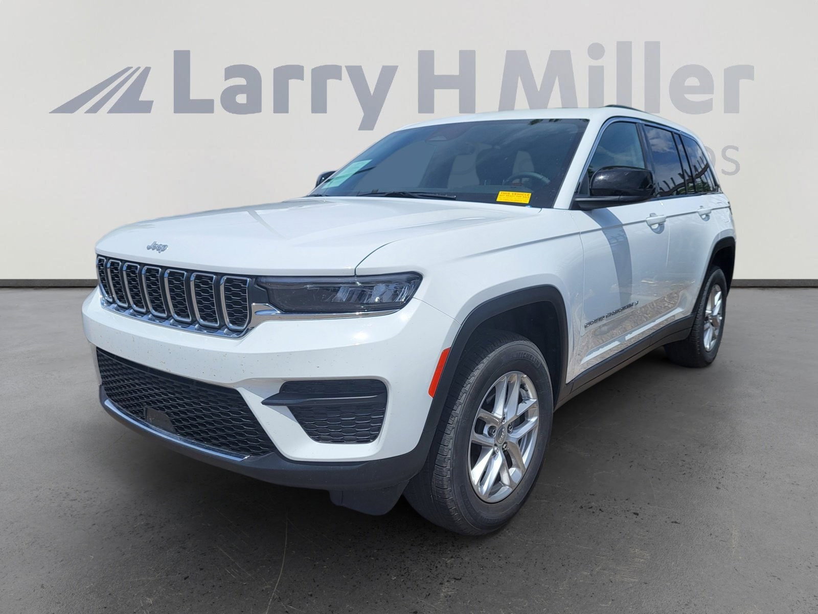2025 Jeep Grand Cherokee Laredo X 4x4's photo
