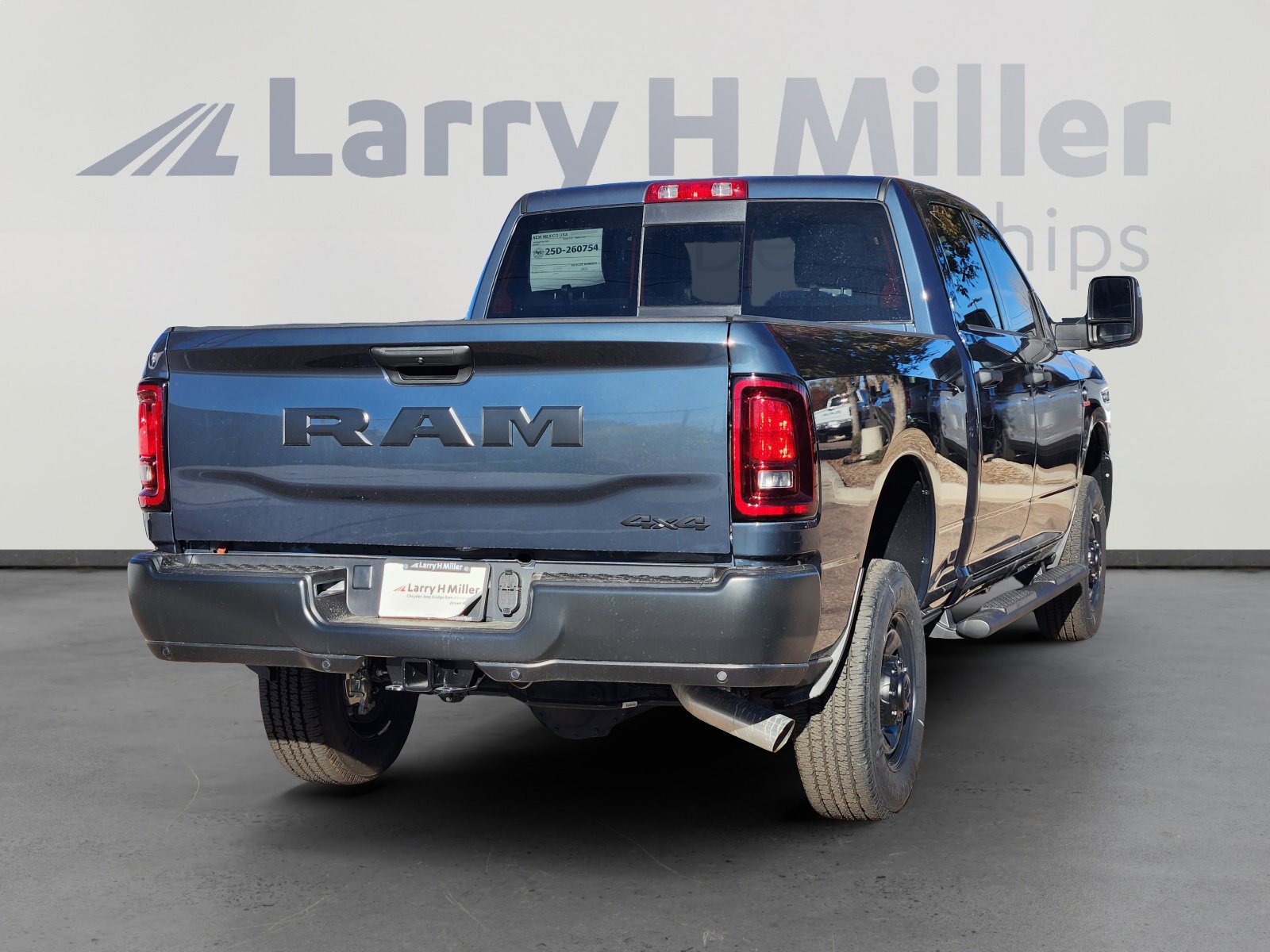 2025 RAM 2500 Tradesman - Photo 7