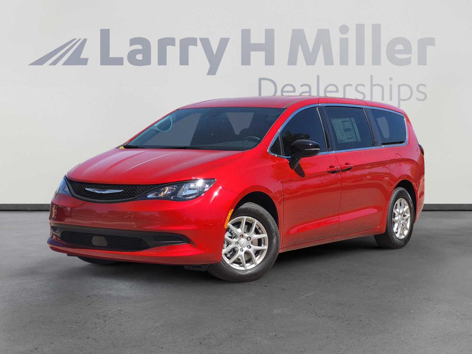 2026 Chrysler Voyager LX's photo