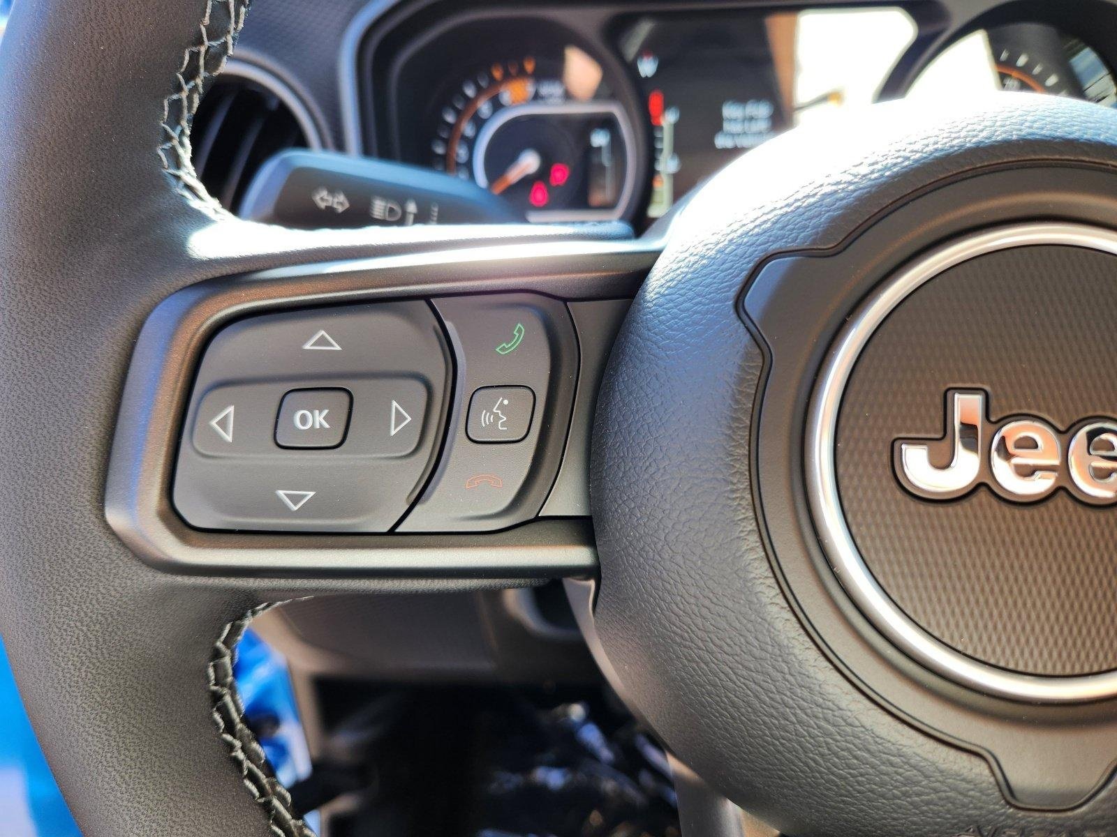 2025 Jeep Wrangler 4-Door Rubicon - Photo 19