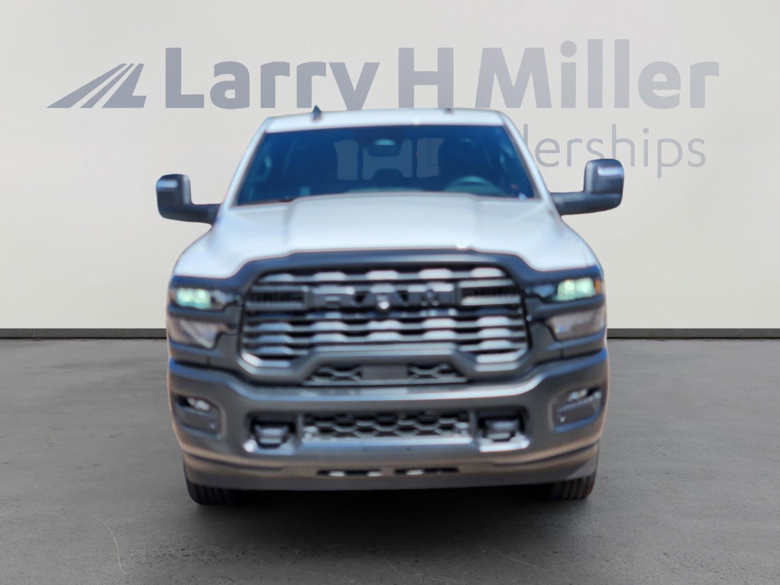 2025 RAM 2500 Tradesman - Photo 10