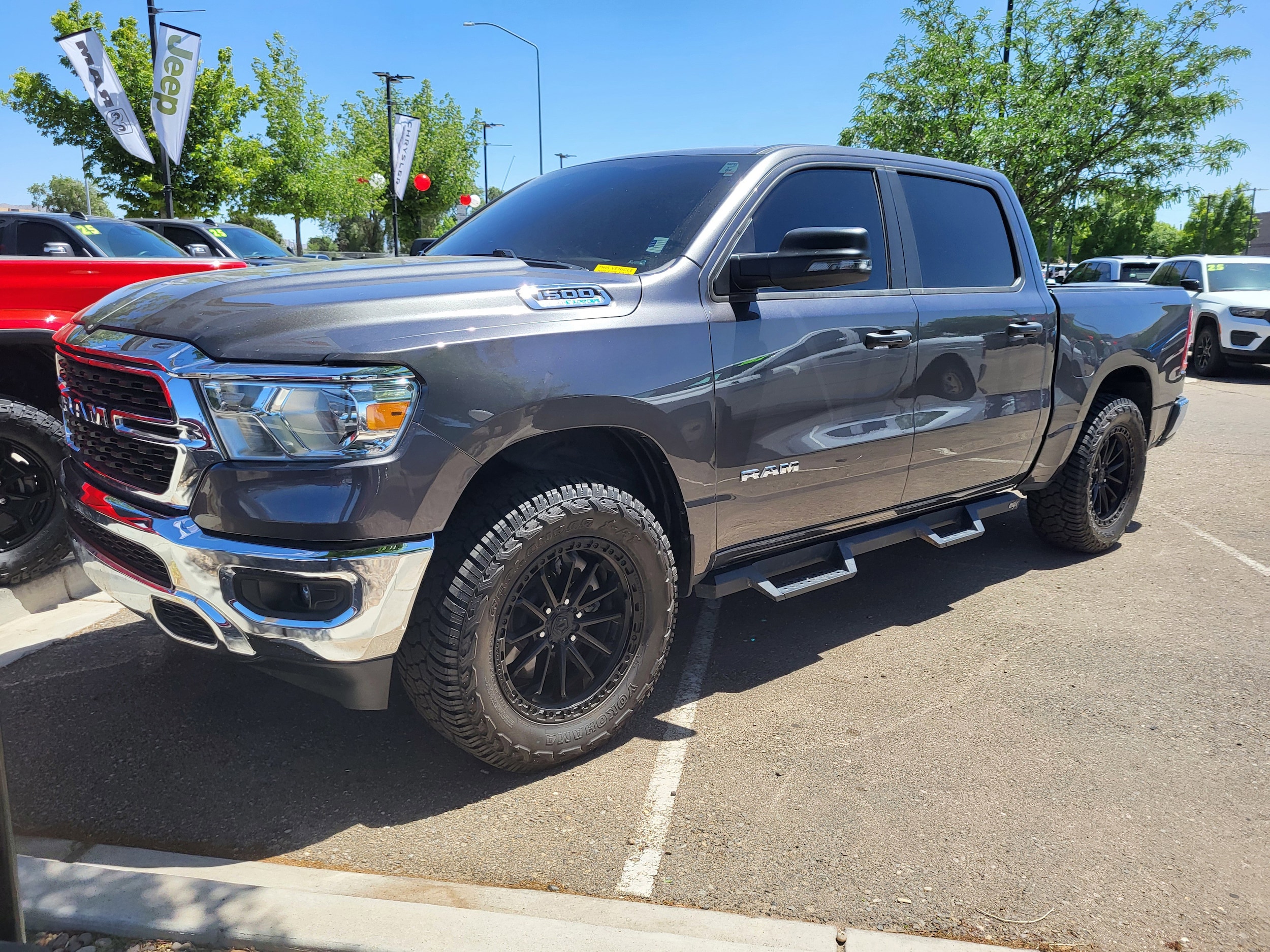 2024 RAM 1500 Big Horn/Lone Star 4x4 Crew Cab 5'7's photo