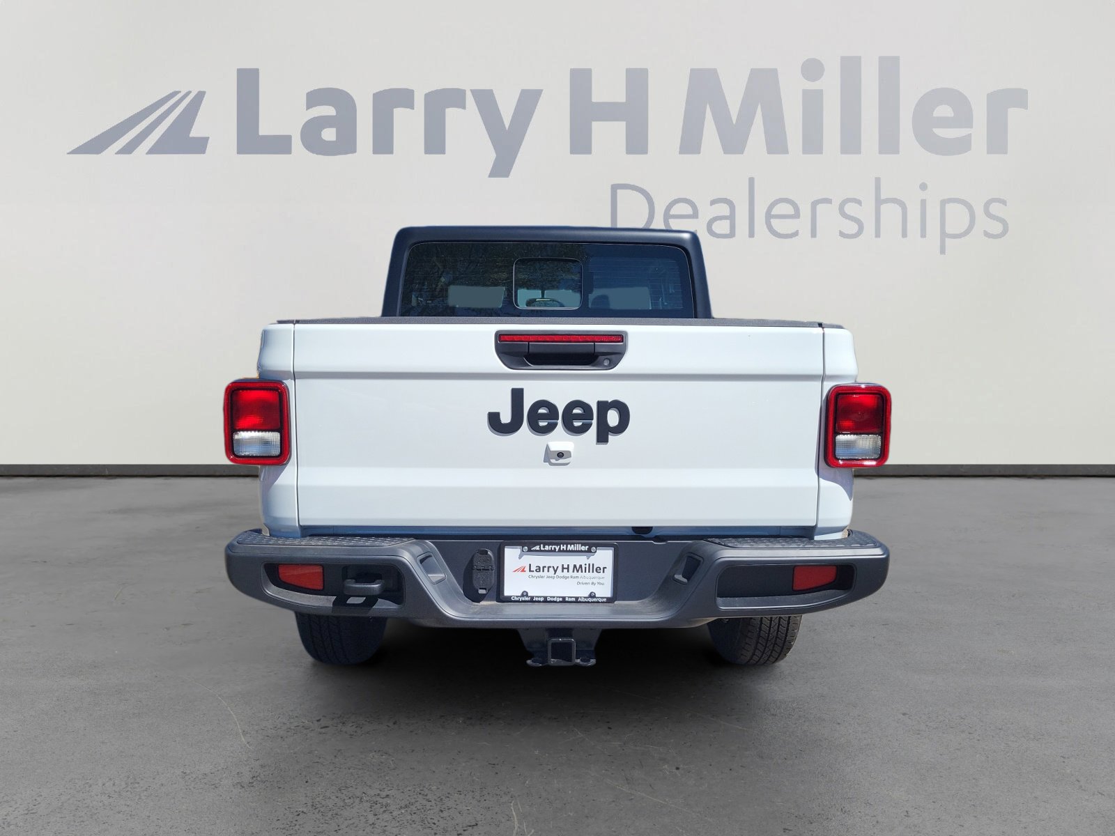 2025 Jeep Gladiator Sport photo 4