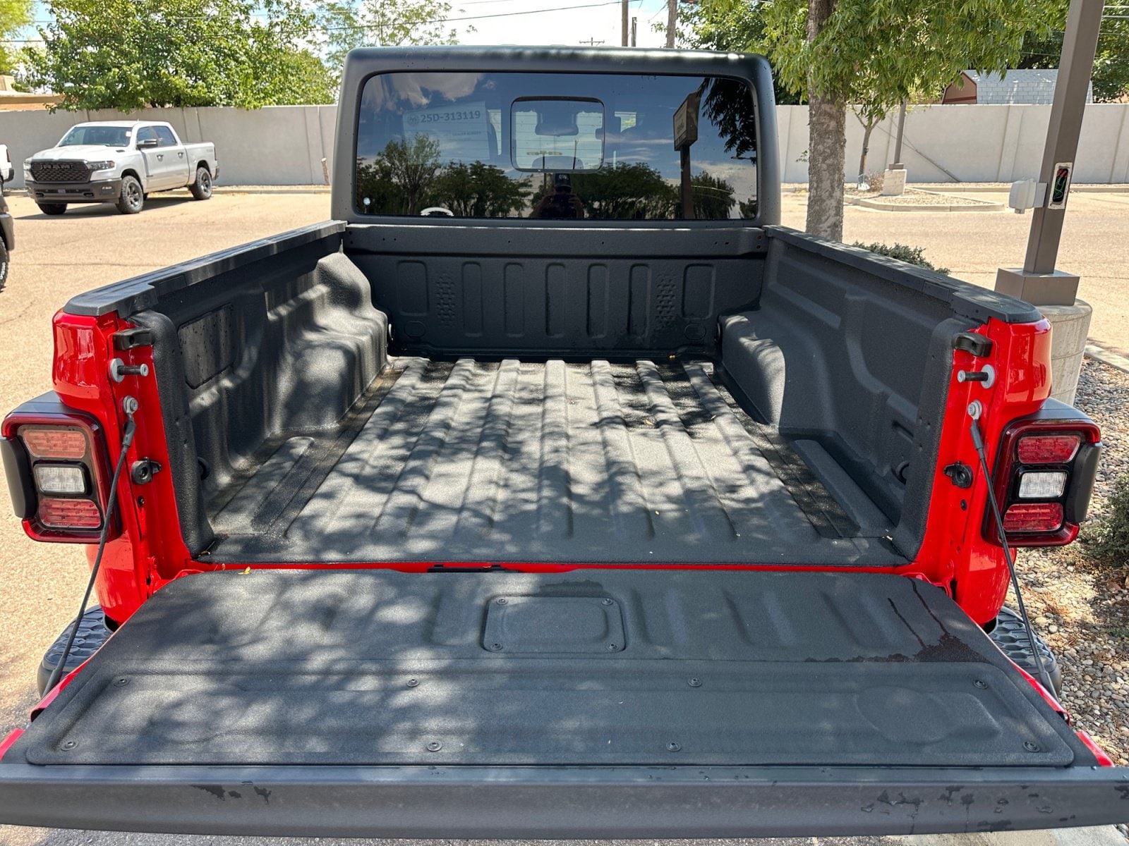 2025 Jeep Gladiator Rubicon - Photo 25