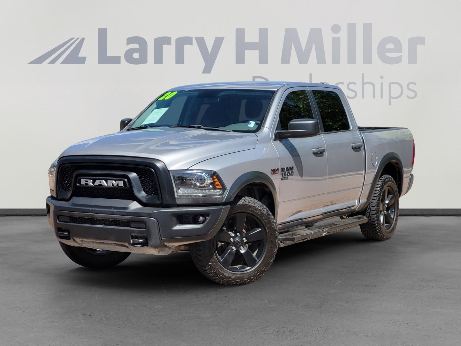 2020 RAM 1500 Classic Warlock 4x4 Crew Cab 5'7's photo