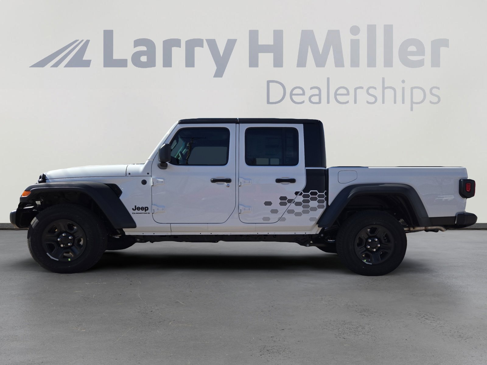 2025 Jeep Gladiator Sport photo 2