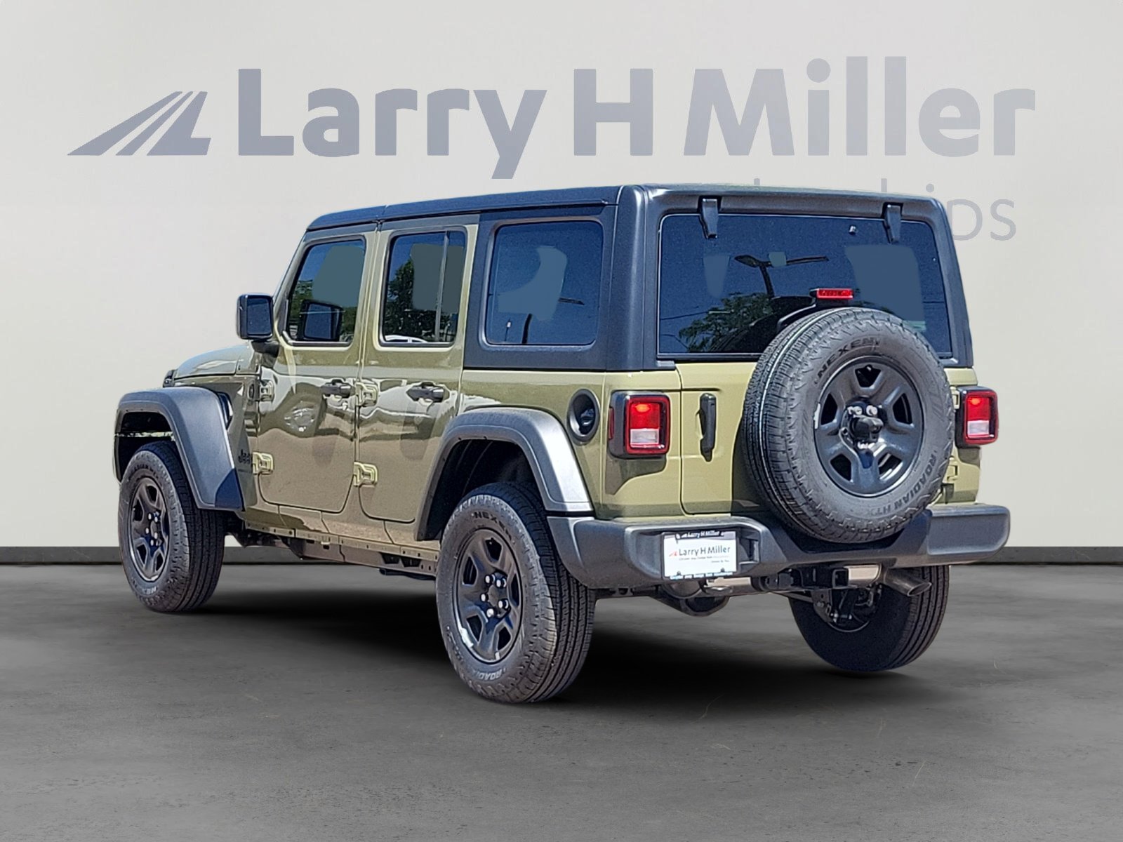 2025 Jeep Wrangler Sport photo 3
