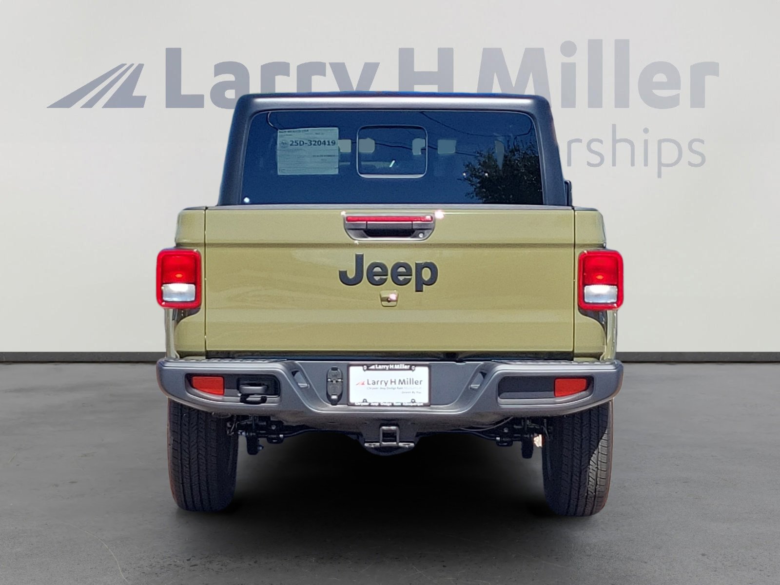 2025 Jeep Gladiator Sport photo 4