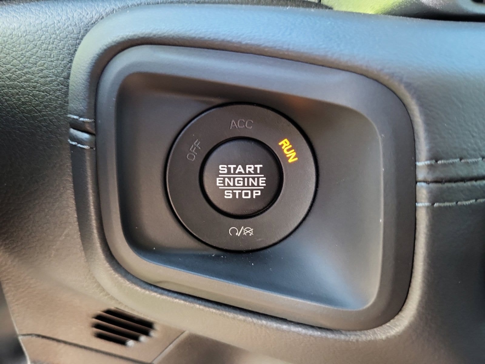 2025 Jeep Wrangler 4-Door Rubicon - Photo 29