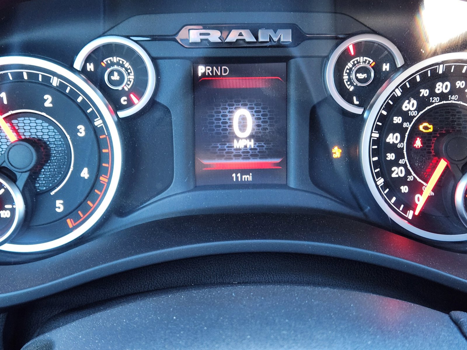 2025 RAM 2500 Tradesman - Photo 16