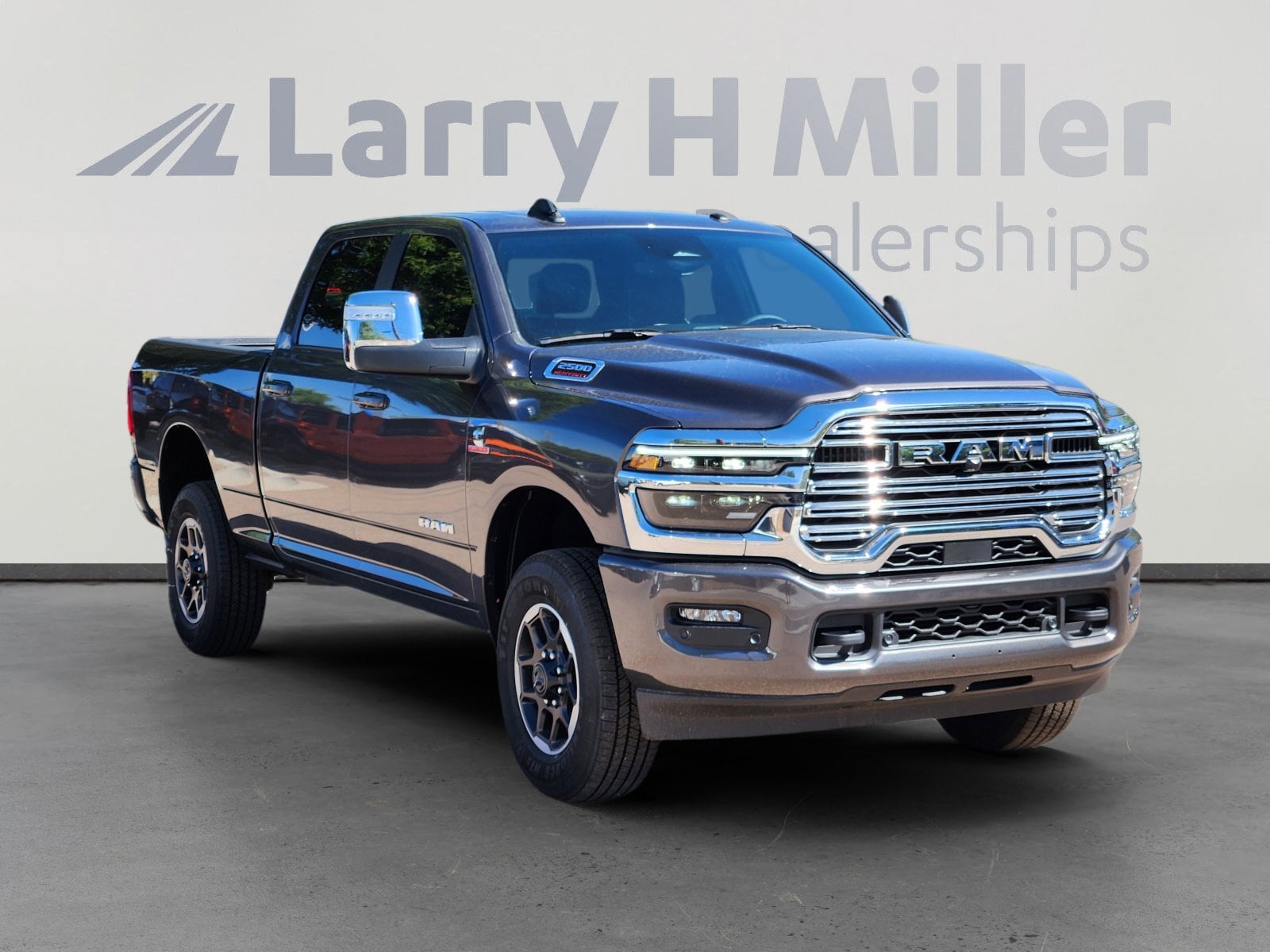 2025 RAM 2500 Laramie - Photo 9