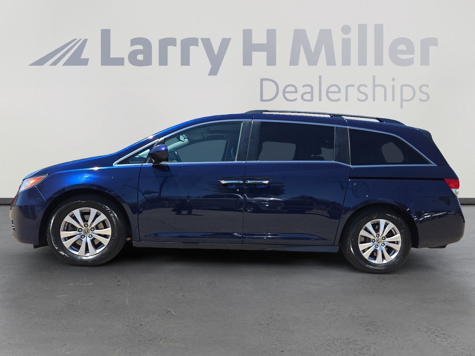 Used 2017 Honda Odyssey EX-L with VIN 5FNRL5H6XHB009242 for sale in Albuquerque, NM