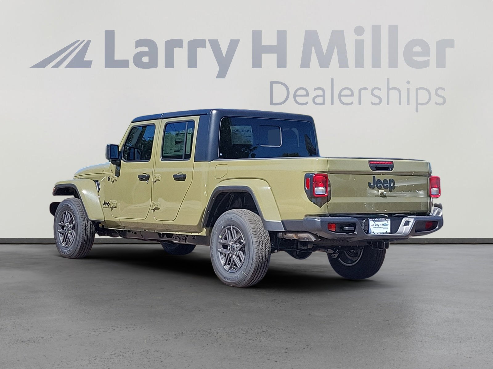 2025 Jeep Gladiator Sport photo 3