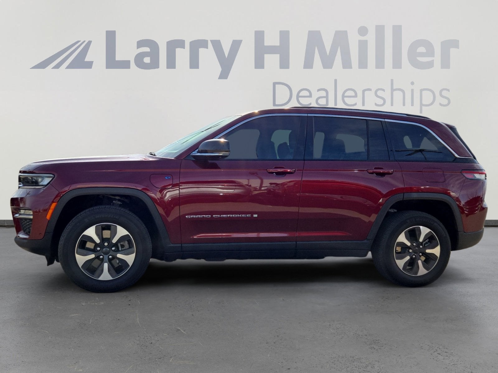 Used 2022 Jeep Grand Cherokee 4xe with VIN 1C4RJYB6XN8755945 for sale in Albuquerque, NM