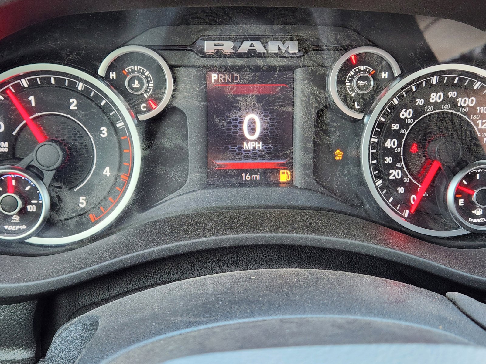 2025 RAM 2500 Tradesman - Photo 16