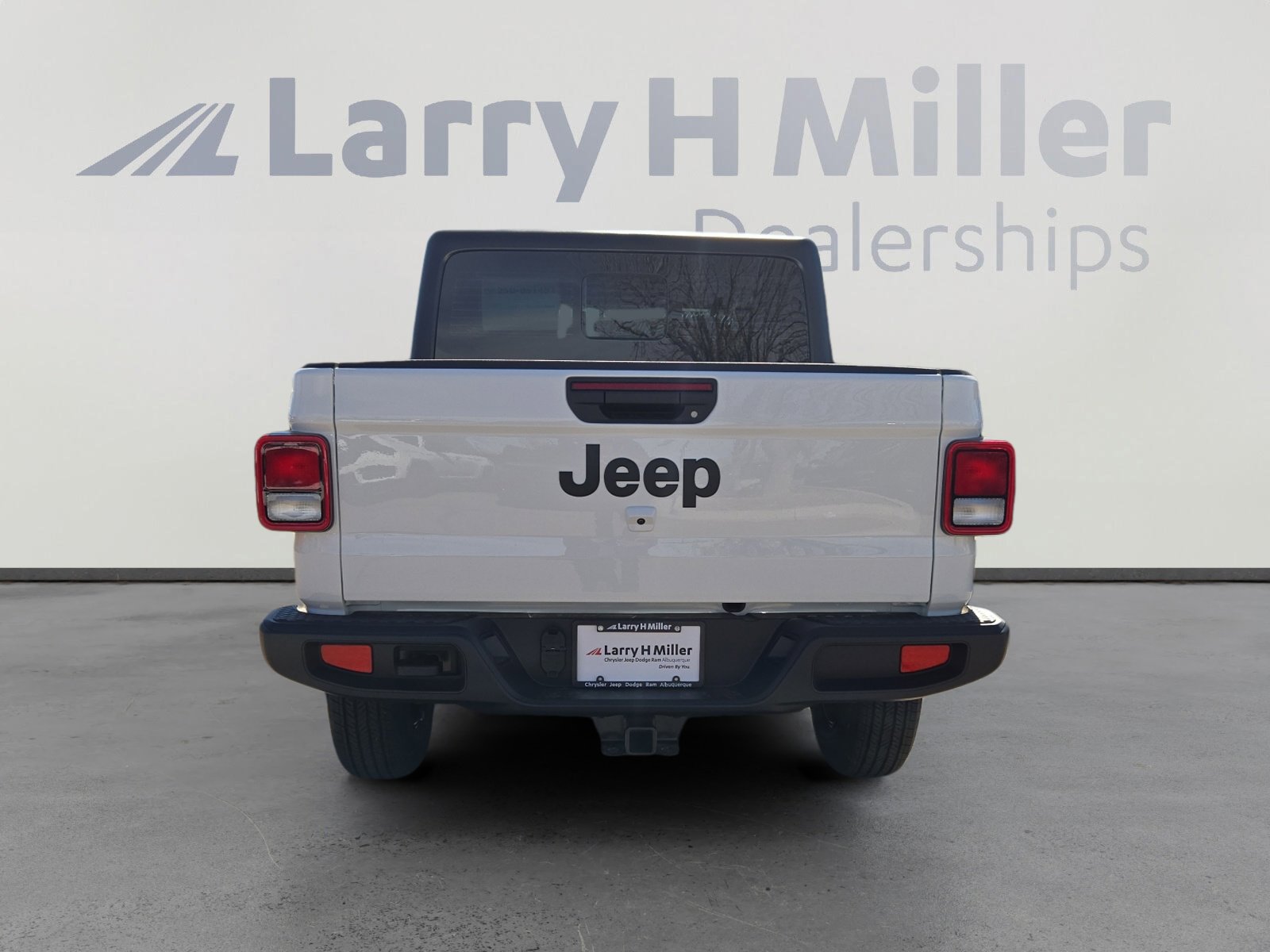 2025 Jeep Gladiator Sport photo 4