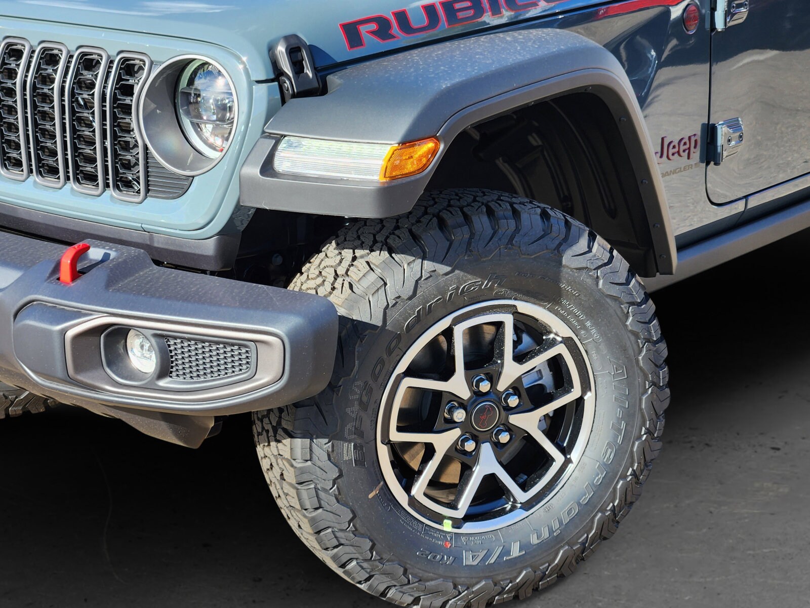 2025 Jeep Wrangler Rubicon Sport photo 2