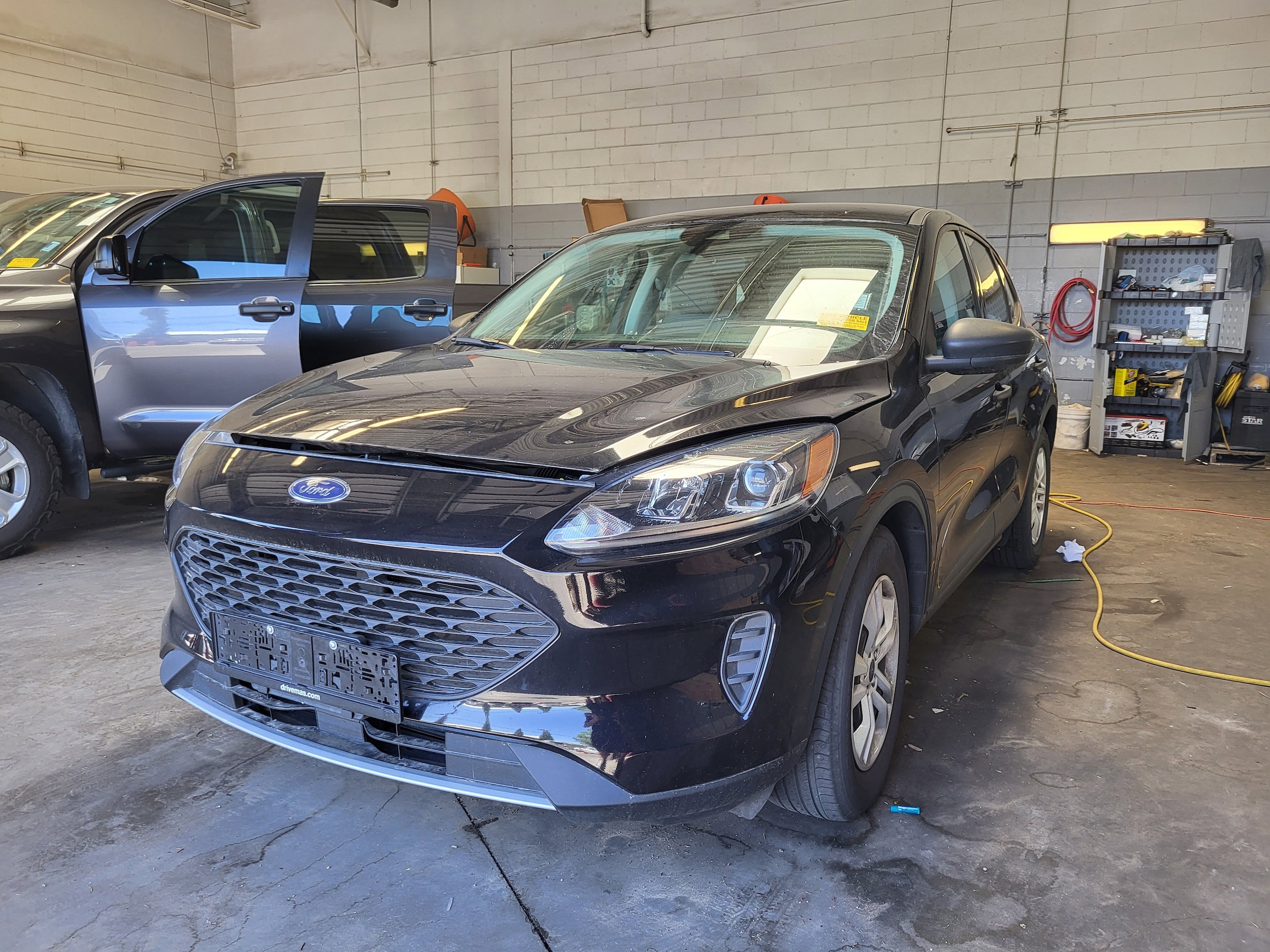 2022 Ford Escape S FWD's photo