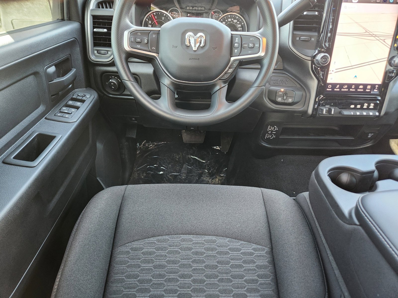 2025 RAM 2500 Tradesman - Photo 32
