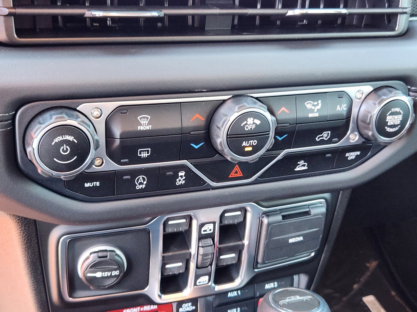 2025 Jeep Gladiator Rubicon - Photo 21