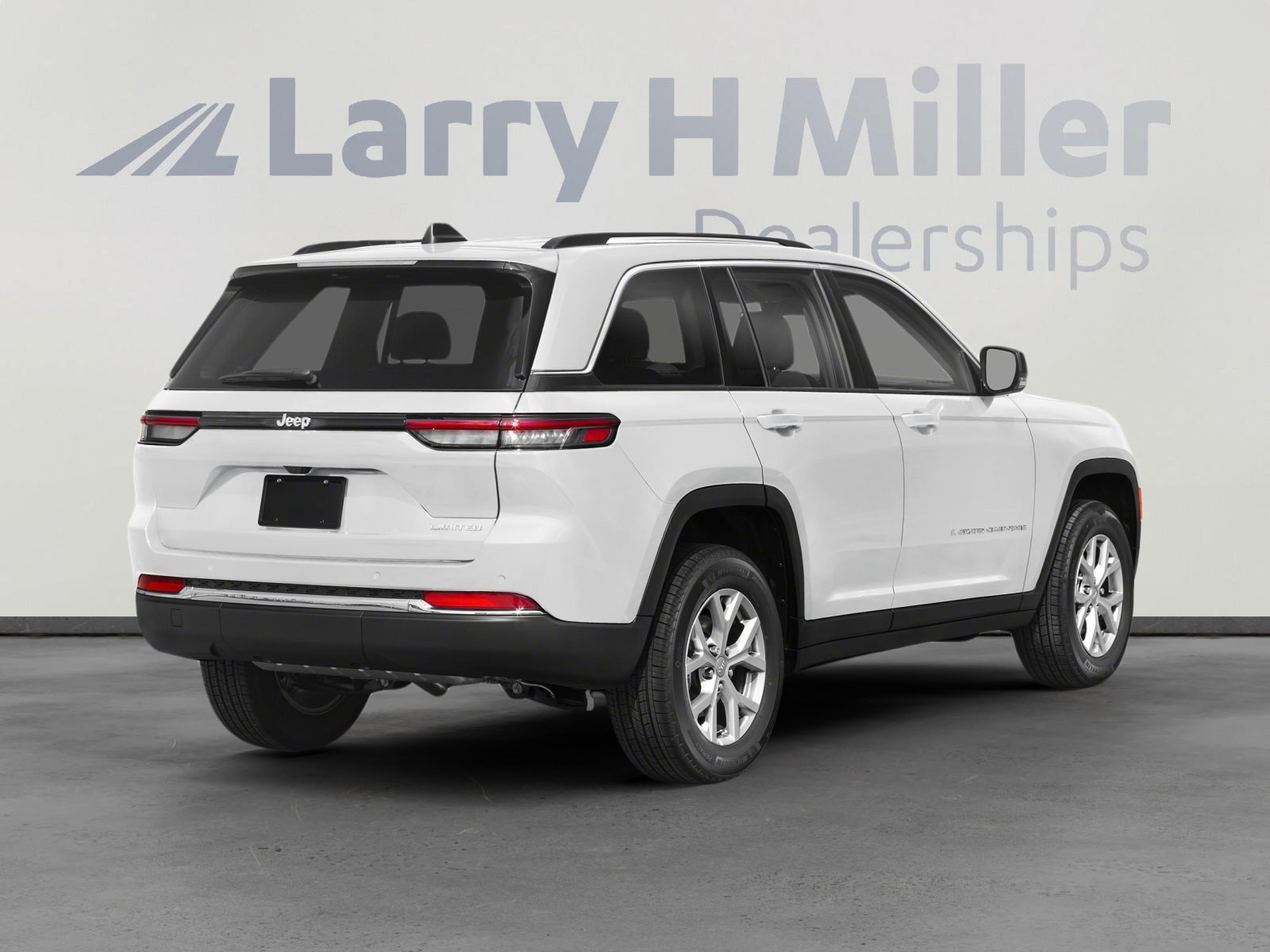 Used 2023 Jeep Grand Cherokee Laredo with VIN 1C4RJHAGXPC621334 for sale in Bountiful, UT