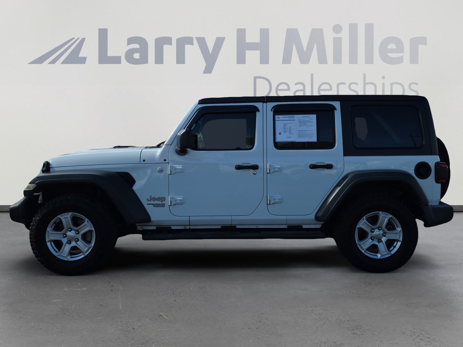 2018 Jeep Wrangler Unlimited Sport S photo 3