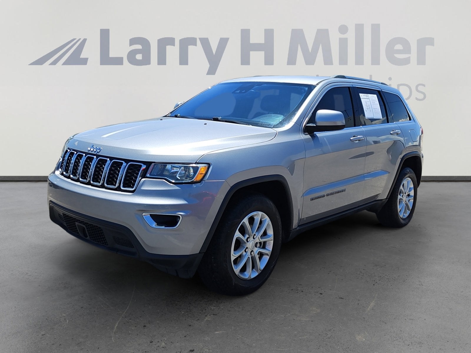 2021 Jeep Grand Cherokee Laredo X 4WD's photo