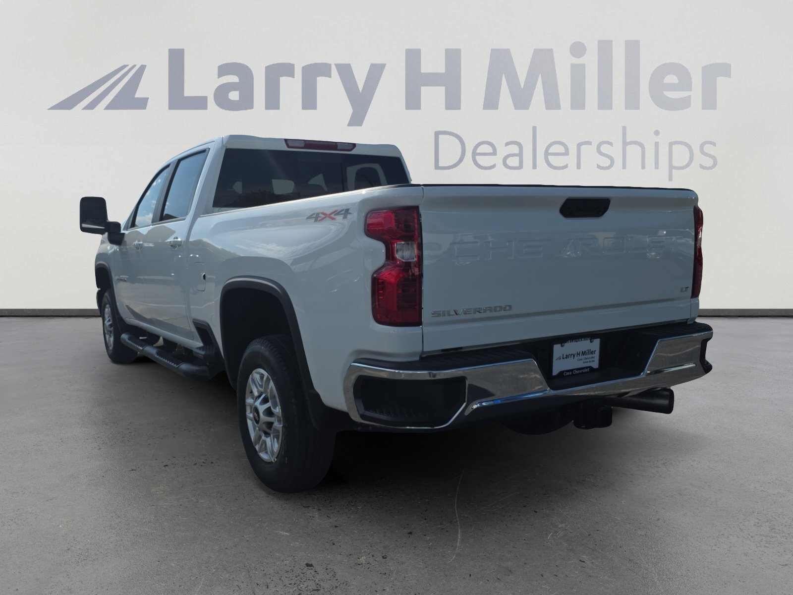 2026 Chevrolet Silverado 2500HD LT photo 3