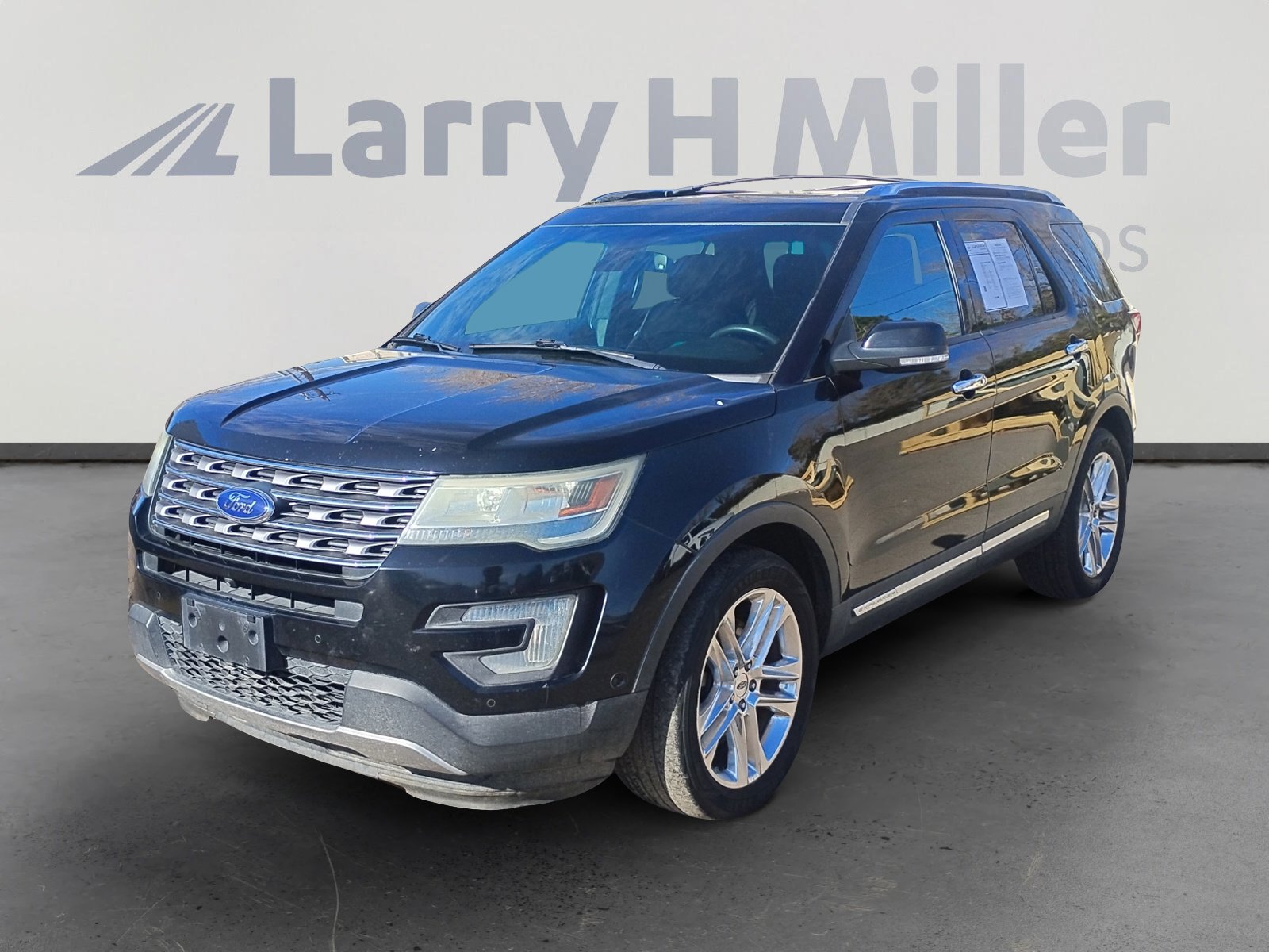 2016 Ford Explorer Limited's photo