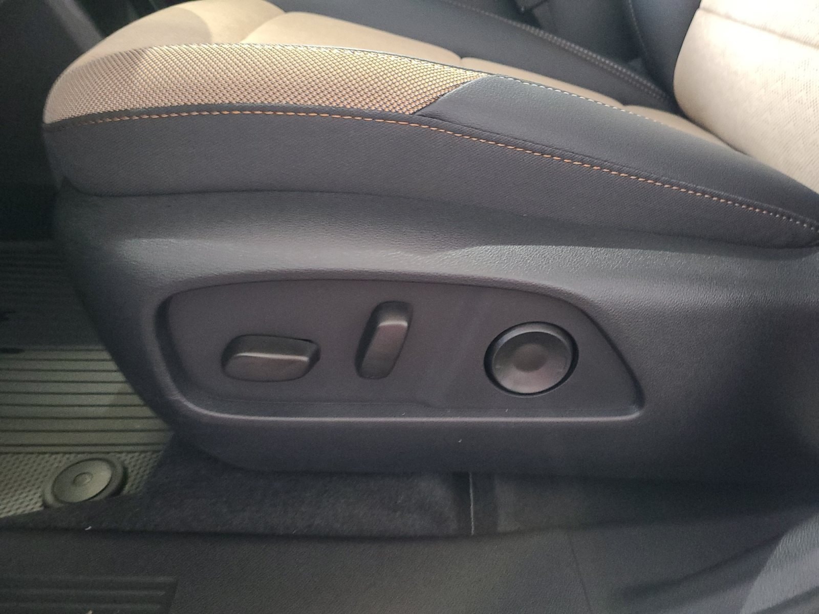 2027 Chevrolet Equinox ACTIV - Photo 16