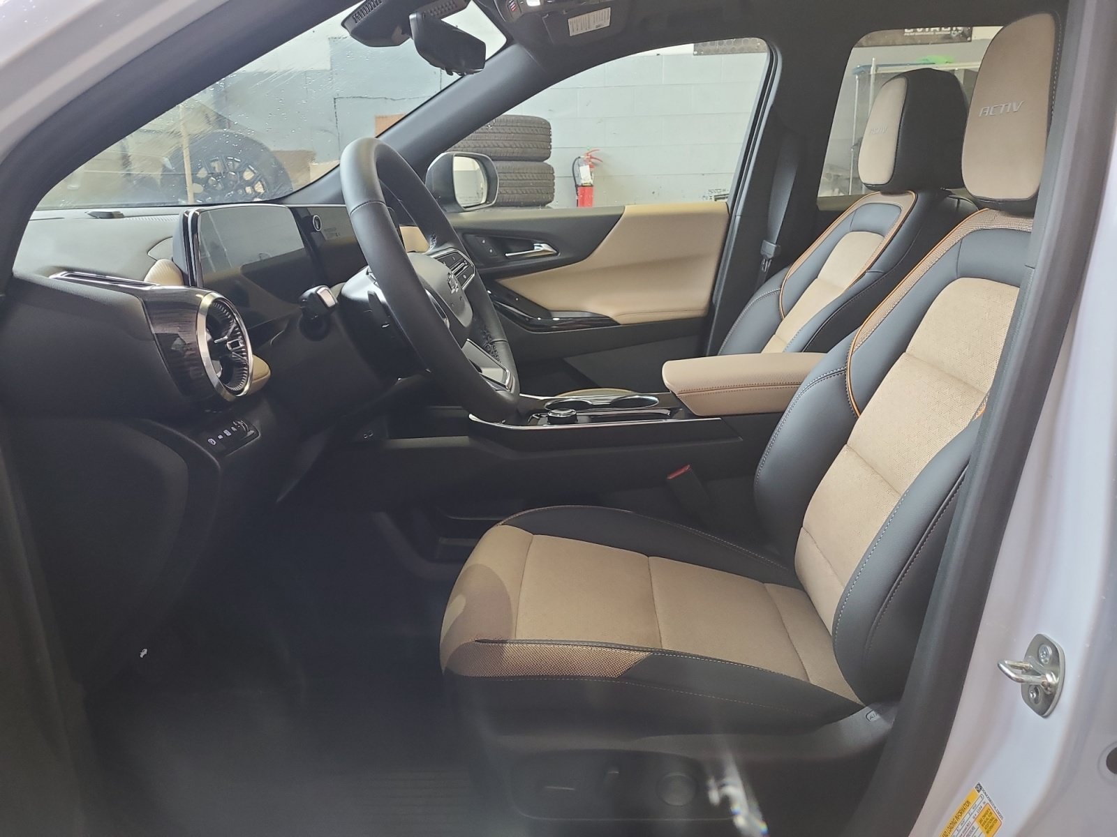 2027 Chevrolet Equinox ACTIV - Photo 13