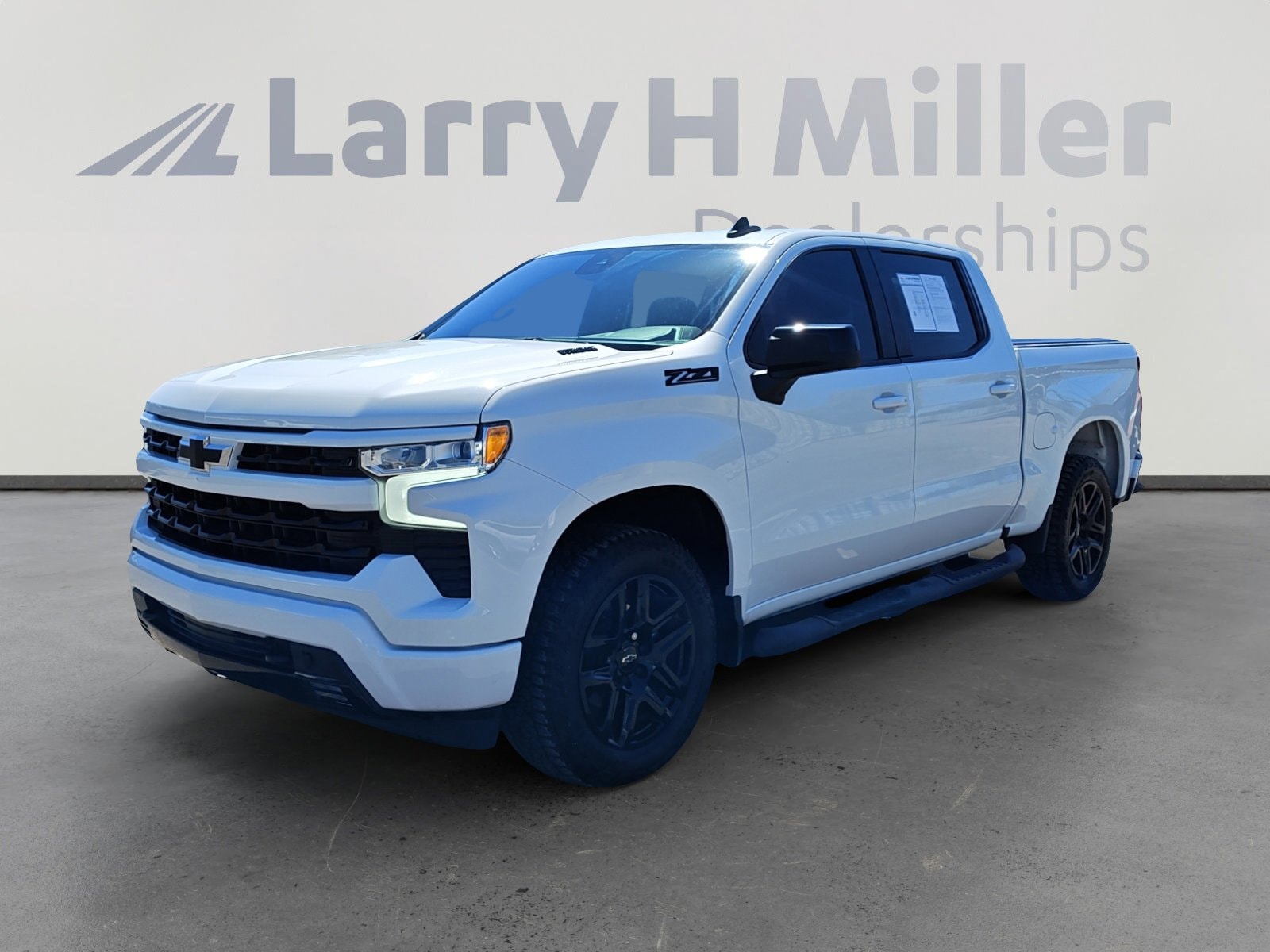 2023 Chevrolet Silverado 1500 RST 4X4 Crew Cab Short Box's photo