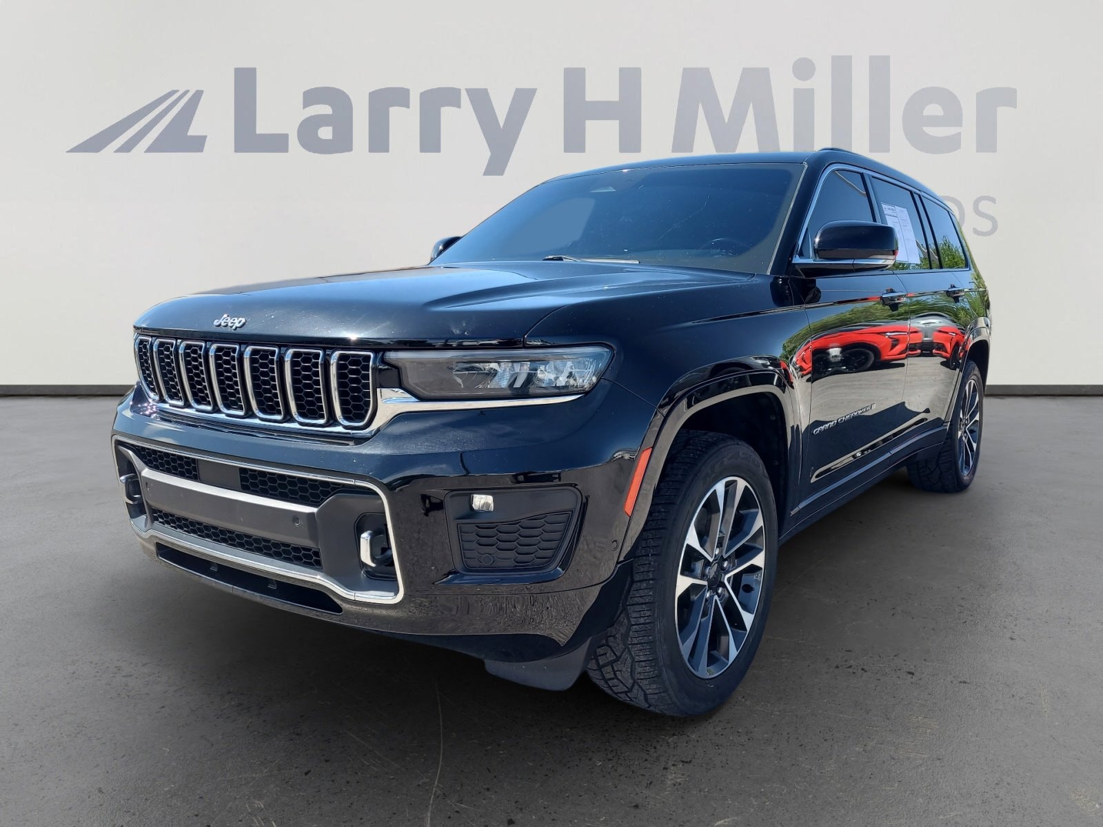 2021 Jeep Grand Cherokee L Overland's photo