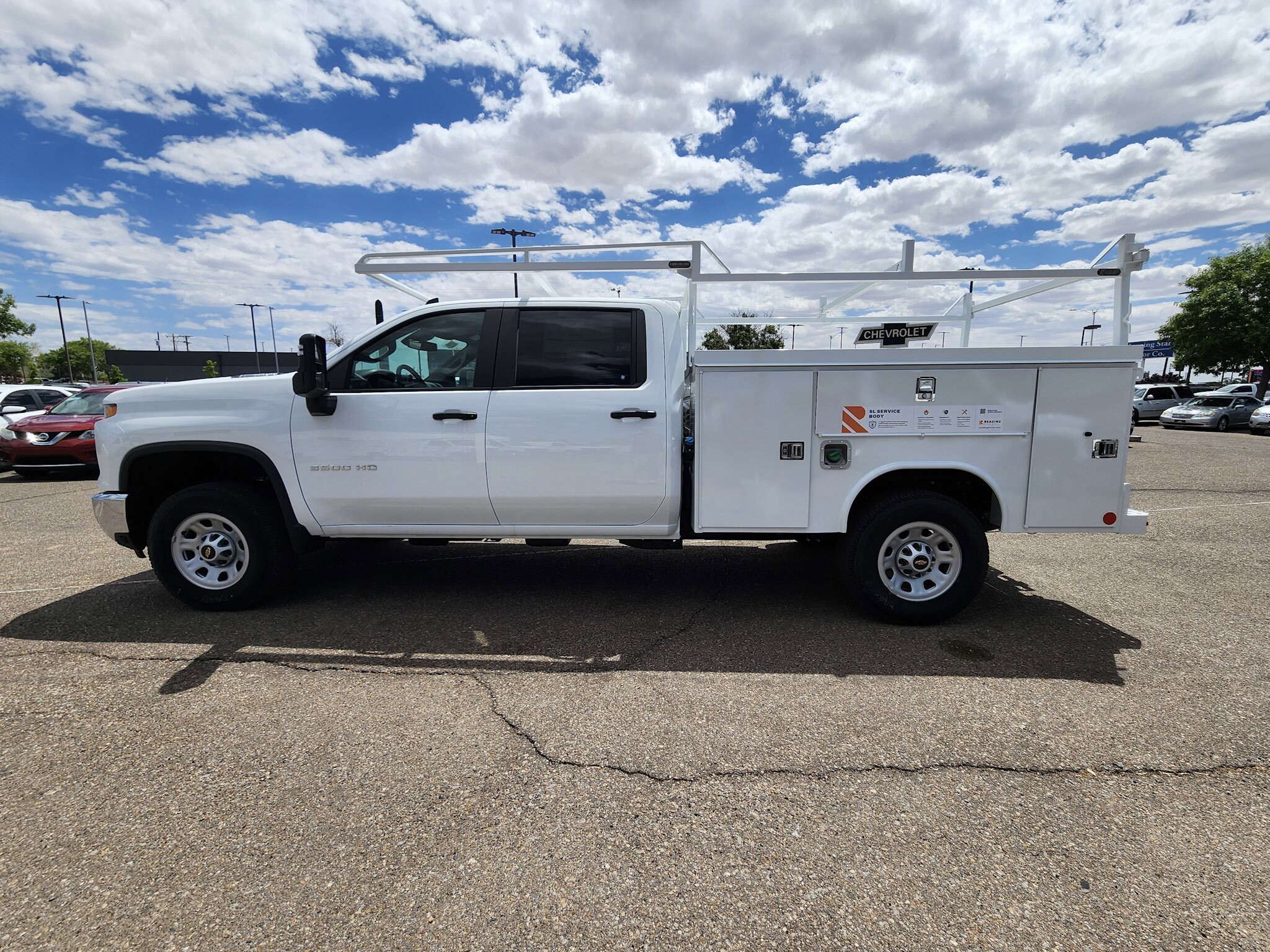 2024 Chevrolet Silverado 3500HD photo 3