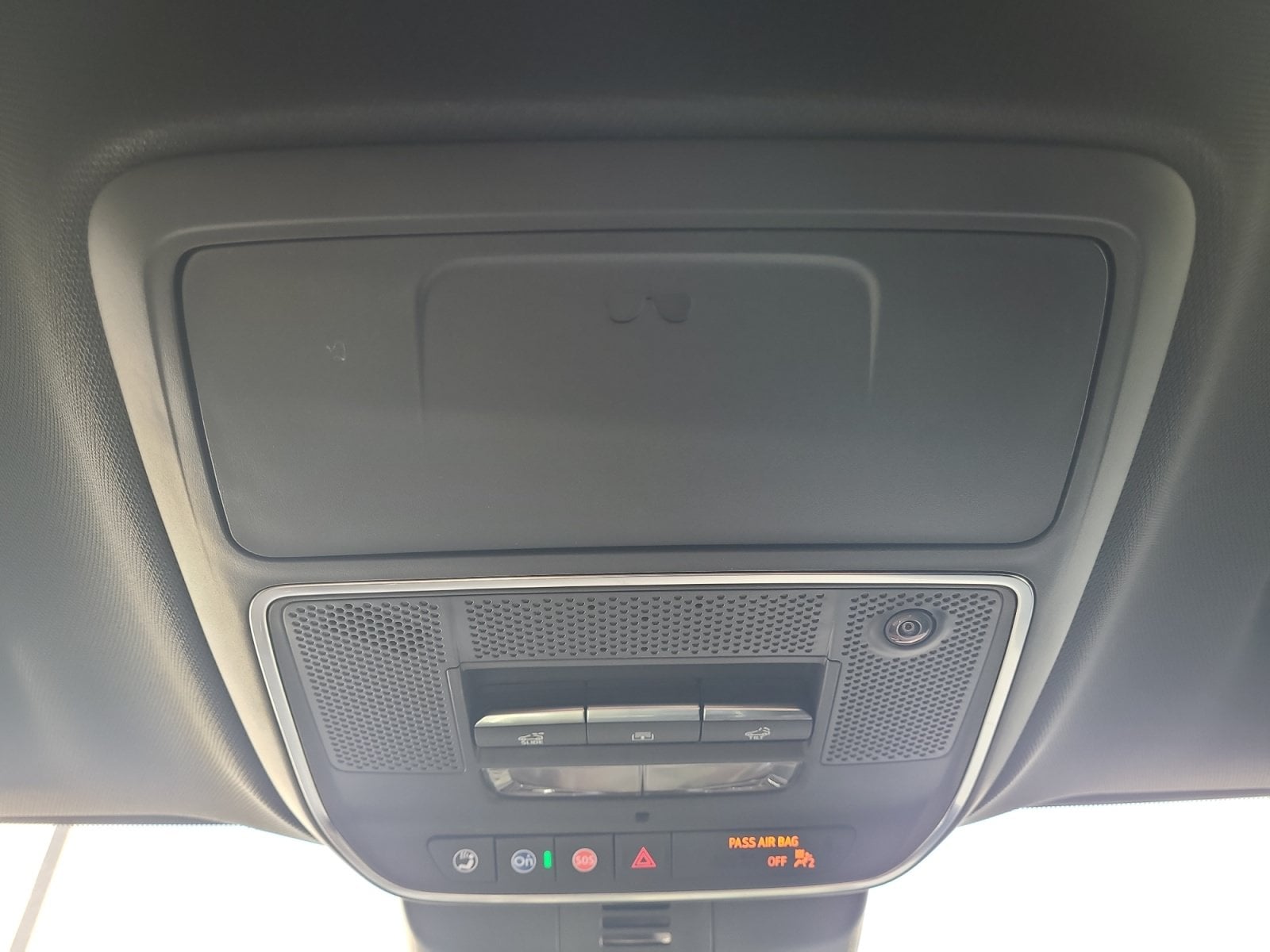 2027 Chevrolet Traverse RS - Photo 23