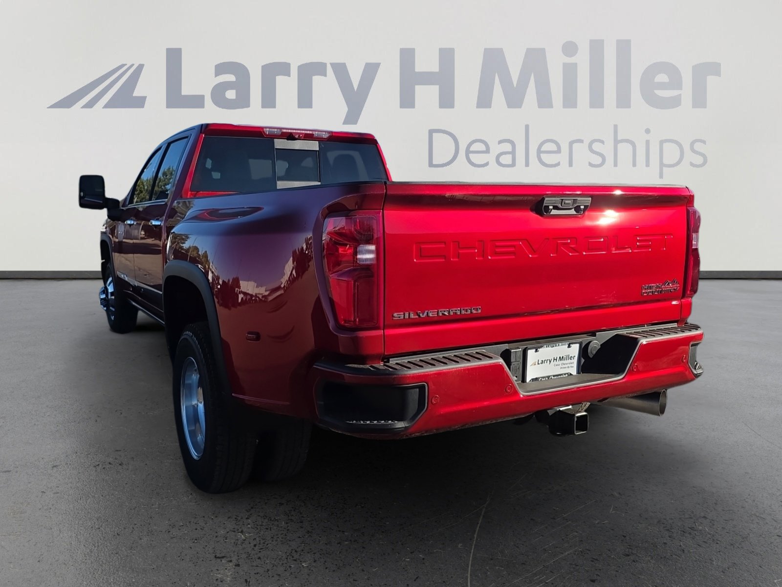 2026 Chevrolet Silverado 3500HD High Country photo 3