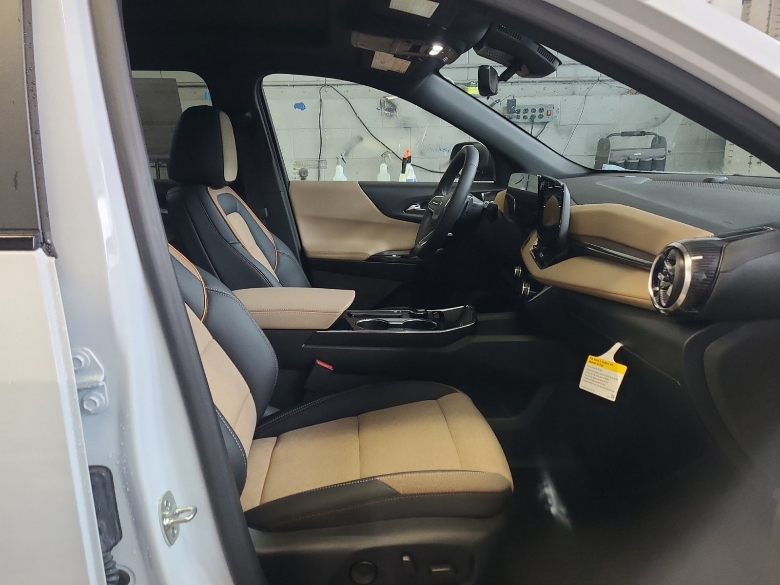 2027 Chevrolet Equinox ACTIV - Photo 30