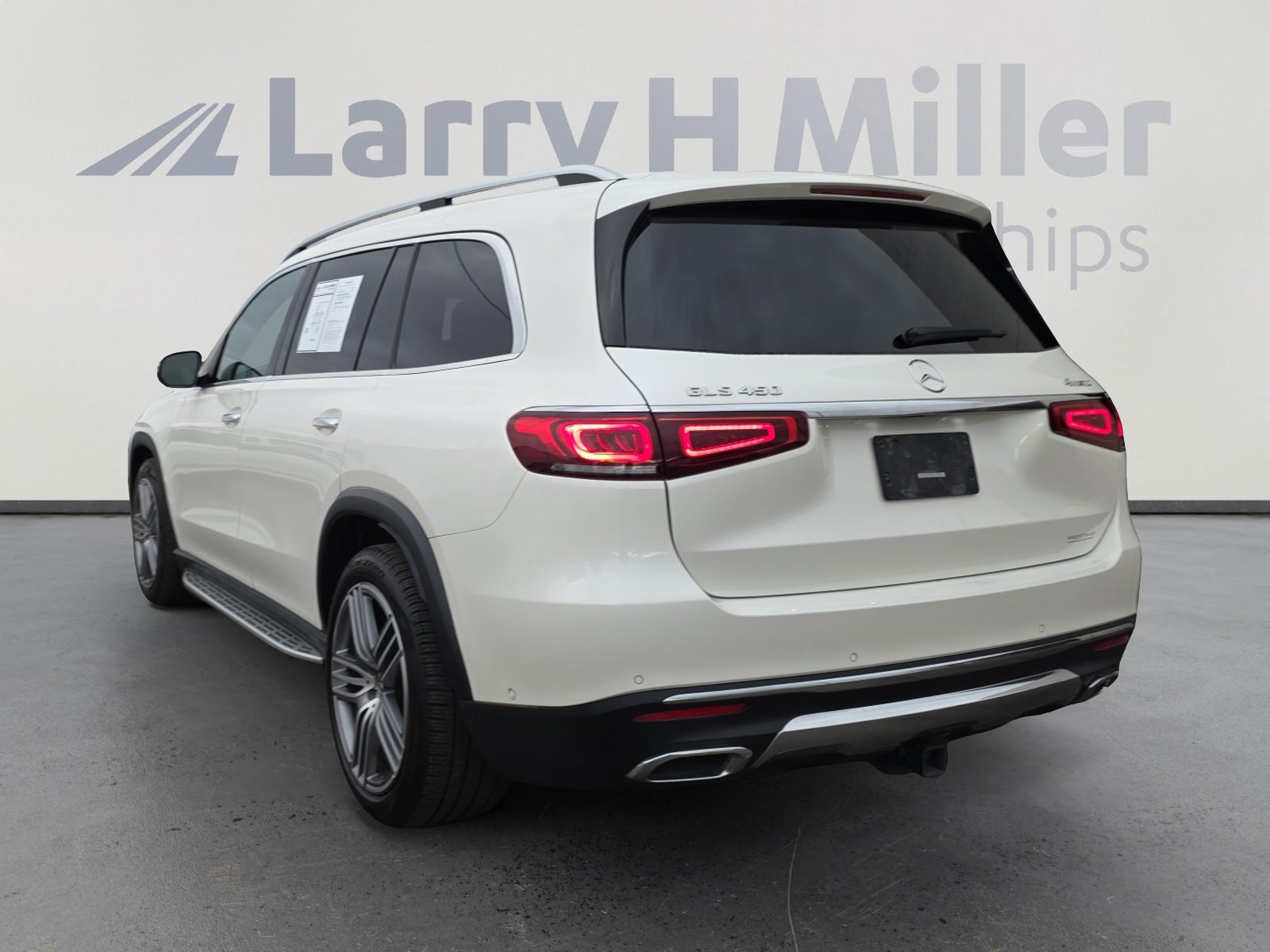 2021 Mercedes Benz GLS 450 4MATIC photo 2