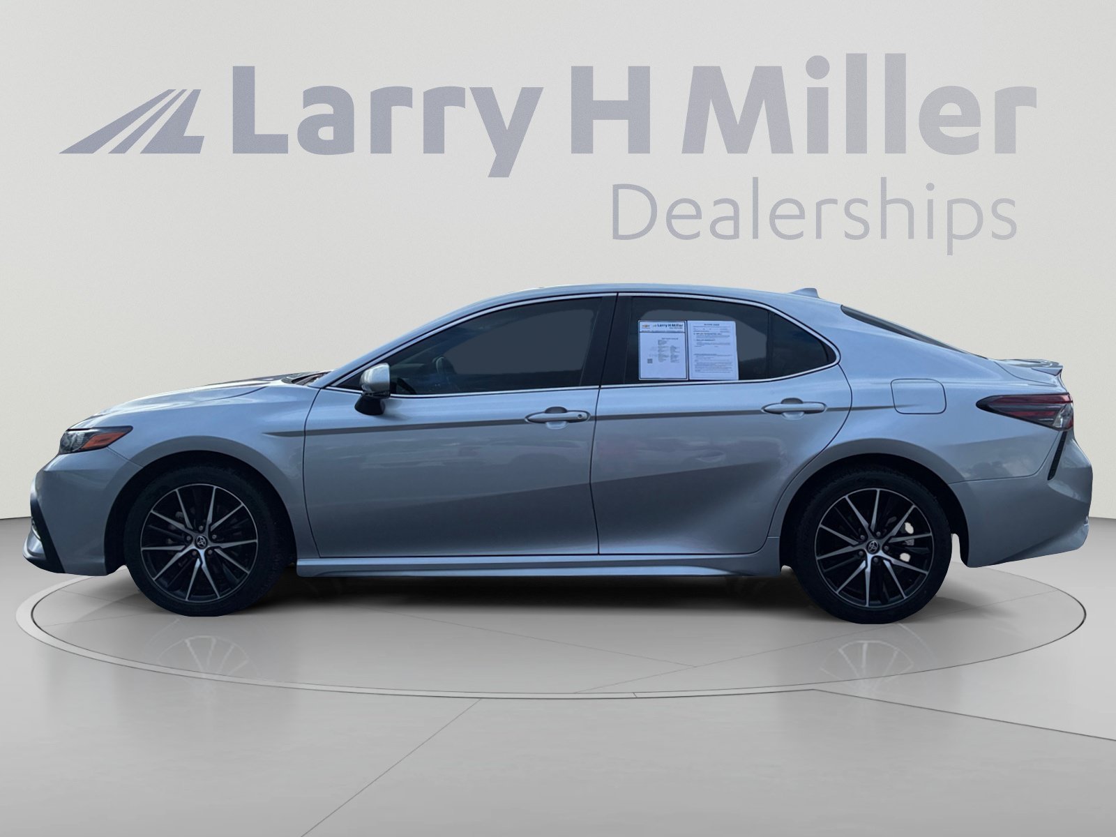 Used 2024 Toyota Camry SE Sedan